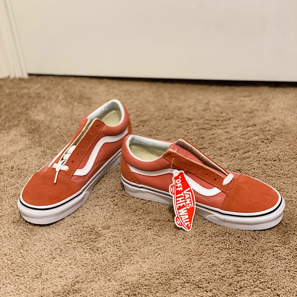 NWT Vans Suede Shoes Women’s size 7